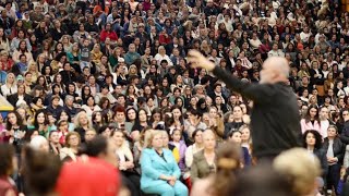 Kryeministri Edi Rama - 🇦🇱🌹ELBASAN - Me gra dhe vajza