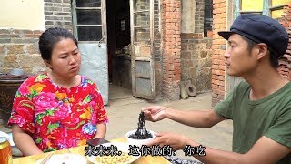 光棍连续2天上门蹭饭，看寡妇大姐如何整治他，看完笑的肚子疼【百花娱乐】