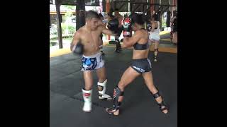 Vero Nika \u0026 Artur Te sparring @ Tiger Muay Thai