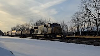 CSX M364 ( Conrail \u0026 Chessie 86' Boxcars ) – ES44AH #745 + Mid DPU SD70MAC #4571 – Unionville OH