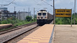 DANGEROUS WAP7 😱 12102 JNANESWARI SUPER DELUXE EXPRESS SKIPPING SARASWATI NAGAR.