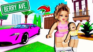 I Got ADOPTED By A BADDIE In BERRY AVENUE RP! (Roblox Berry Avenue Roleplay)