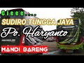 #busmania Sudiro Tungga Jaya and Po Haryanto in the car wash