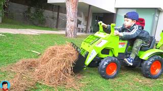 Kid Unboxing Assembling and ride on Tractor Excavator Power Wheels
