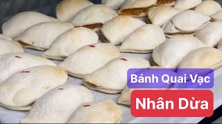 Cách làm Bánh Quai Vạc Nhân Dừa