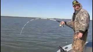 *How to tips on catfishing* HUGE BLUE CATFISH at Lake Tawakoni Texas (Part 4)