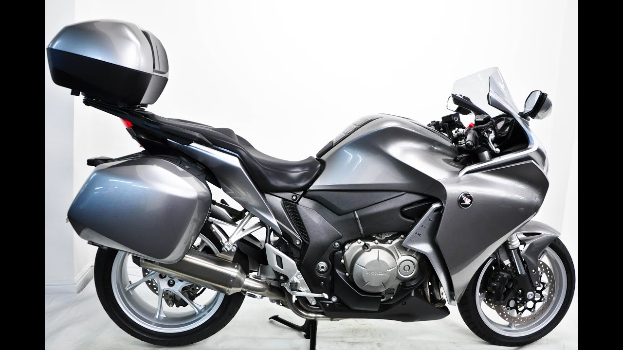 Honda VFR1200F-A ABS 2011 Grey - YouTube