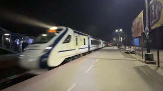 Dangerous 22302 New Jalpaiguri-Howrah Vande Bharat Exprees slams Dankuni Junction at flat 130 Kmph