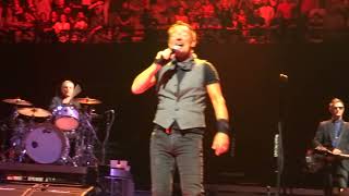 Bruce Springsteen - HUNGRY HEART - Paris 2016 Night 1