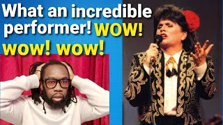 Linda Ronstadt La Charreada reaction | This lady is a ridiculous talent!