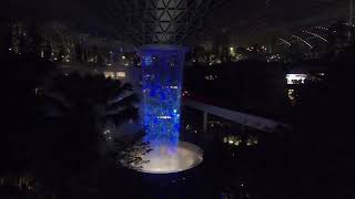 新加坡 樟宜機場 新地標  星耀樟宜 室內瀑布燈光秀 網友打卡景點 Jewel Changi 完整版