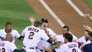 Dozier's three-run homer wins it in the 9th