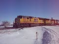 up 7605 westbound in ge paint