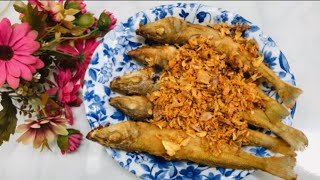 ปลาทรายทอดกระเทียม/Fried Sand Fish with Garlic/蒜蓉炒沙鱼/ປາຊາຍຂົ້ວກັບຜັກທຽມ