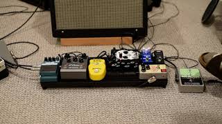 EHX Hum Debugger demo with Jazzmaster, compressor, overdrive and fuzz.