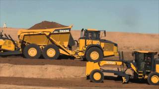 John Deere demos 850K crawler dozer, 370E ADT