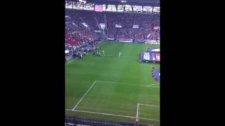 Supercup 2010 Fc Bayern vs Schalke 04 Einlauf der Mannschaften