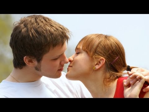 How to Have a Great First Kiss | Kissing Tutorials How to Have a Great First Kiss | Kissing Tutorials