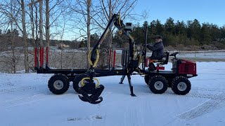 Köp Skogsmaskin med kran och grip ALSTOR 821 på Klaravik