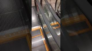 下りエスカレーター　escalator #shorts