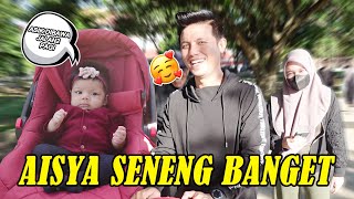 PERDANA AJAK AISYA JALAN-JALAN NAIK STROLLER DI BLANG PADANG