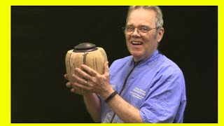 Turning An Urn On A Lathe