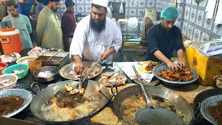 Sadiq Machli Farosh, Ring Road Peshawar | Peshawari Fish Fry | Sadiq Fish | Pakistani Street Food