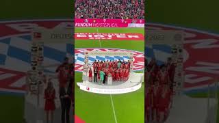 La cérémonie des joueurs du FC Bayern Munich champion d'Allemagne