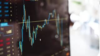 Python: LIVE Crypto Analysis using algorithmic Trading and Golden Cross Algorithm