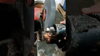 Manual repair of motorcycle engine cam shaft