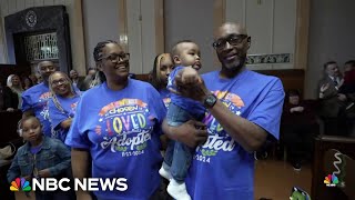 17 children adopted at Texas courthouse on National Adoption Day