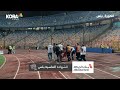 لحظة خروج رامي ربيعه لسيارة الاسعاف و جمهور بيراميدز الف سلامة يا رامي