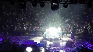 Phish New Year's Gag in HD from behind stage - January 1, 2010 Miami