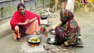 অনেক দিন পরে গ্রামে এসে বউ শ্বাশুড়ি মিলে গ্রামের সুস্বাদু রান্না করলো । Lr poribar