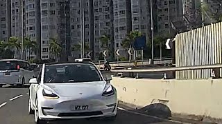 車CAM直擊 - 馬路炸彈 WZ127 大衝橋路與亞公角街迴旋處 逆線行駛