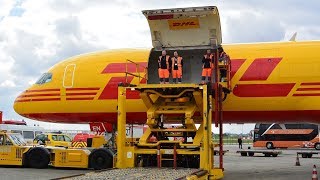 How to Offload a B757 Cargoplane | DHL Boeing 757F | D-ALEN | Luchtvaartdag 2017