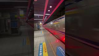 台鐵EMU500型區間快車過站不停-科工館站🚄🛤️