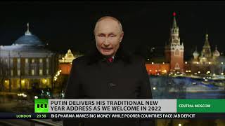 Новогоднее обращение Путина и праздничный салют (Russia Today, 31.12.2021)