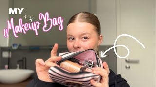 What's in my MakeupBag to-go!