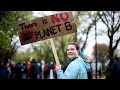 COP26: Tens of thousands rally in Glasgow to demand climate action • FRANCE 24 English