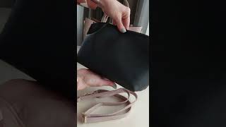 Overview of leather handbag \