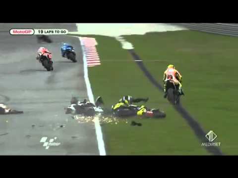 Kecelakaan MotoGP Terparah (simoncelli RIP).FLV - YouTube