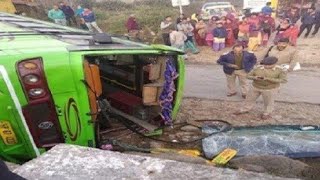 Accident ट्रक से टक्कर के बाद पलटी बस, चार गंभीर घायल टांडा रैफर