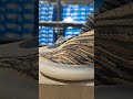 siam premium​ outlet​ adidas yeezy outlet​ walkingtour​ เอาท์เลต​ รองเท้า รองเท้าผ้าใบ