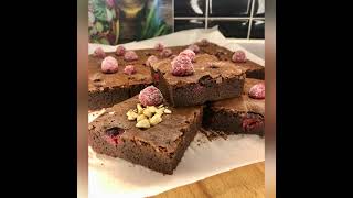 Frambuazlı brownie efsane #frambuazlıburownietarifi# farsmbuazlıbrownie