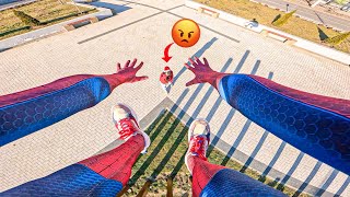 SPIDER-MAN TWINS ESCAPING ANGRY MOM! (Parkour POV)