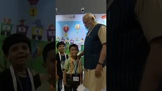PM Modi receives warm hug from a child 😍 | Akhil Bharatiya Shiksha Samagam