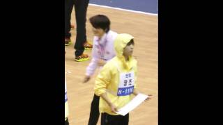 120108 mbc idol athletics championships - infinite with their medals (sungjong focus)