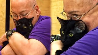 Shelter Kitten Chooses a Man, And Then Something Incredible Happens!