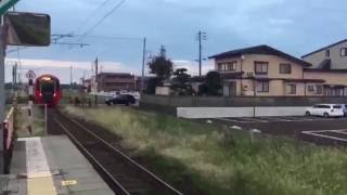 えちごトキめきリゾート雪月花北新井駅通過